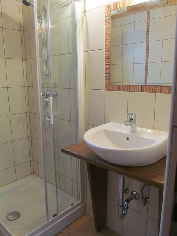 Apartment Sever Idrija Oda fotoğraf